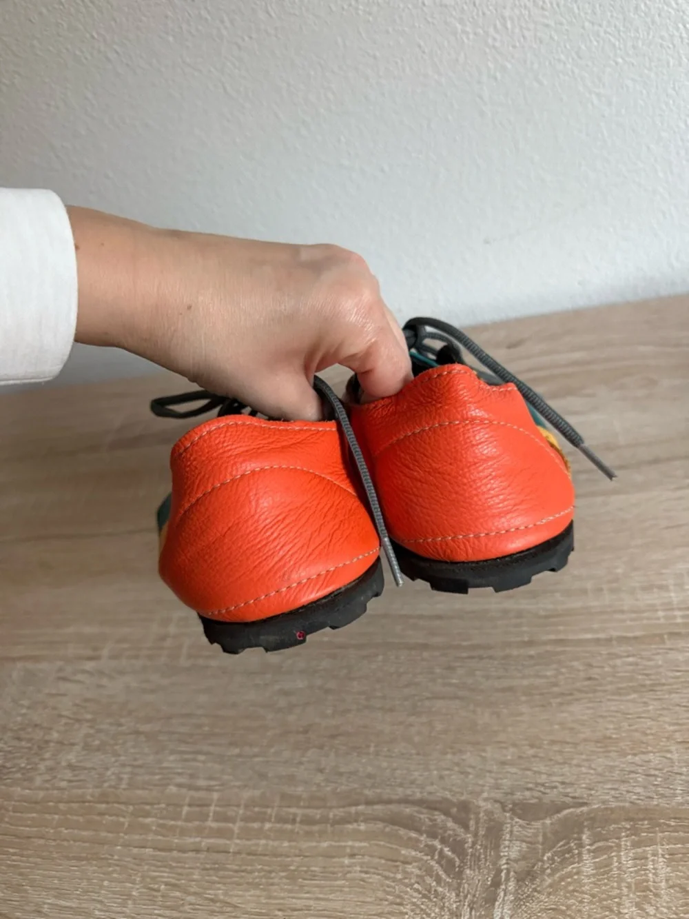 Softstar Megagrip Primal RunAmoc Athletic Trainers - Picture 7 of 14